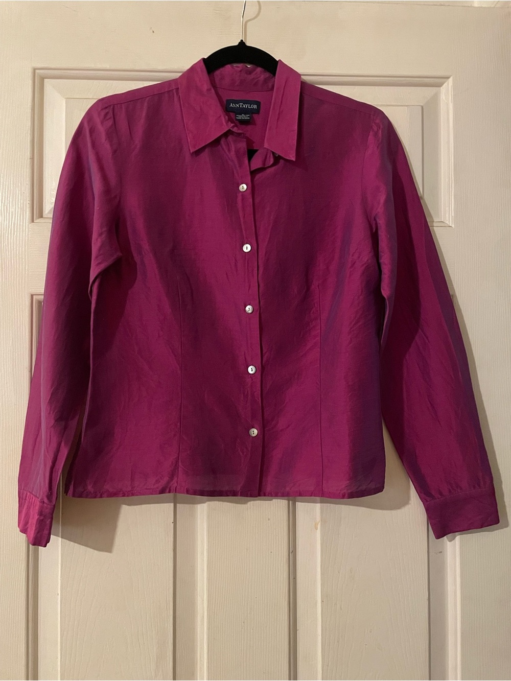 Ann Taylor Iridescent Silk Cotton Blend Button Down Blouse 8 Magenta